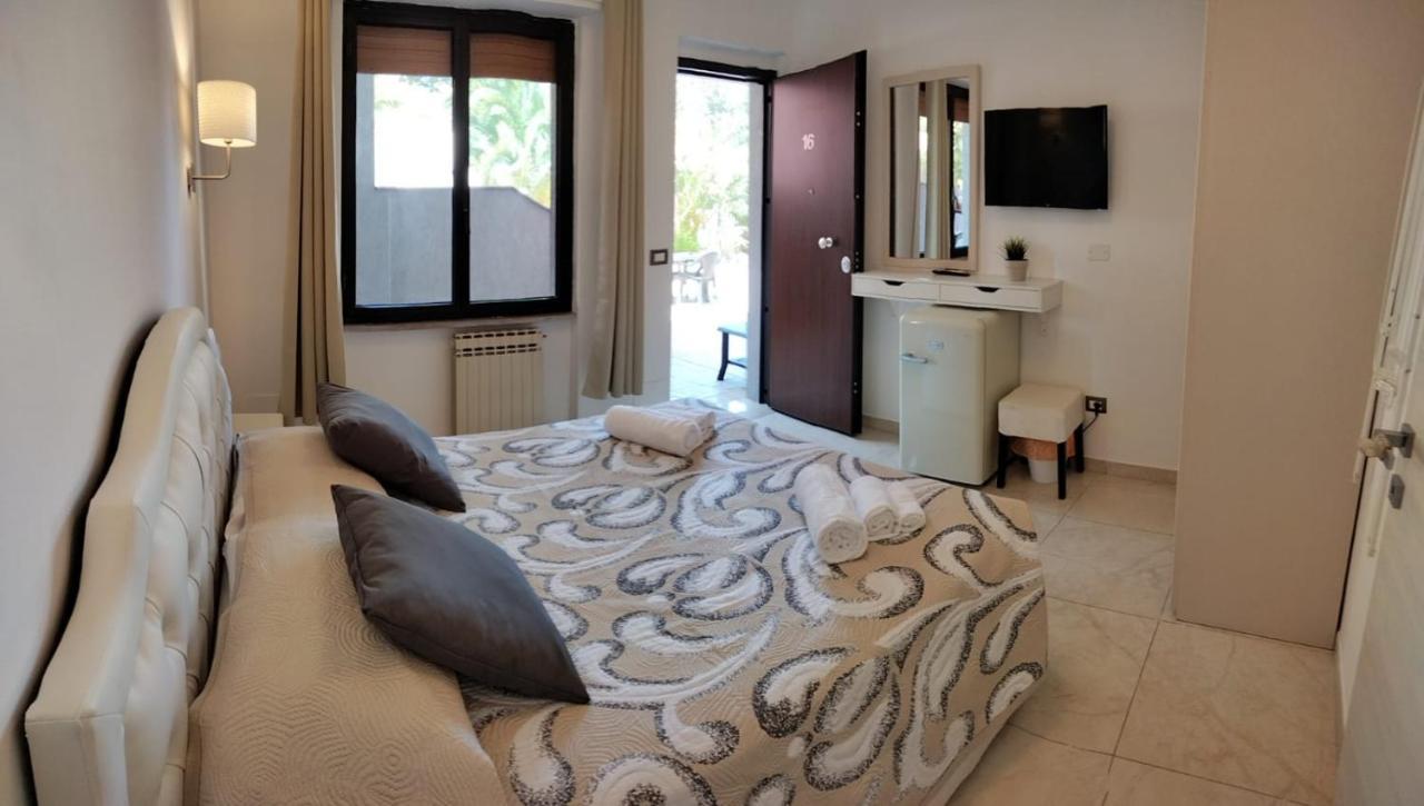 Sea Garden Rooms Termoli Ngoại thất bức ảnh