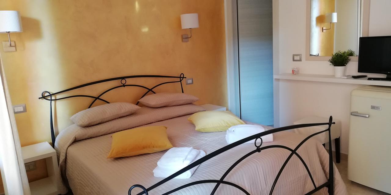 Sea Garden Rooms Termoli Ngoại thất bức ảnh